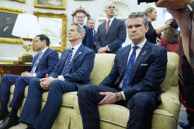 Pentagon Leadership Crisis